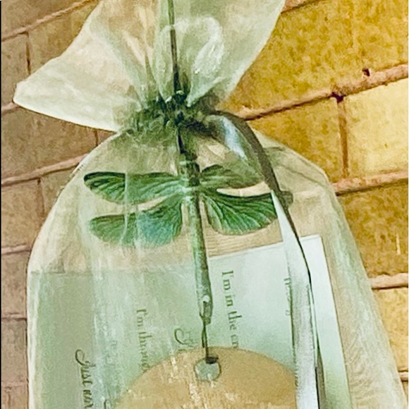 30” Wind chimes with oak top & oak clacker, copper tubbing & bronze dragonfly - Picture 4 of 11